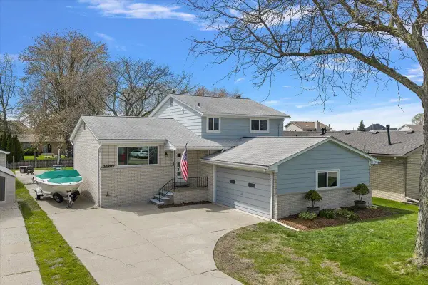 38909 Lakeshore Drive, Harrison Township, MI 48045