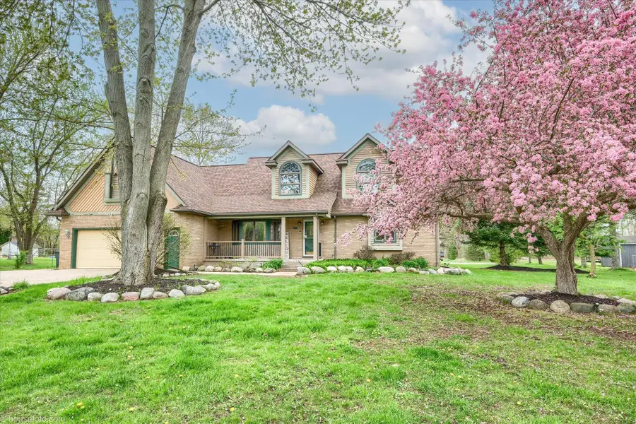 6453 Johnson Road, Flushing, MI 48433 - #2