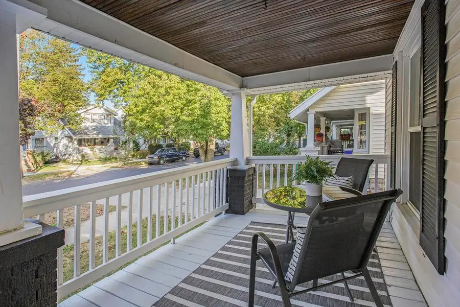 1128 Powers Avenue Nw, Grand Rapids, MI 49504 - #2