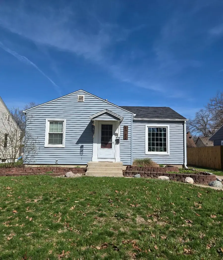 1762 Widdicomb Avenue Nw, Grand Rapids, MI 49504 - #2