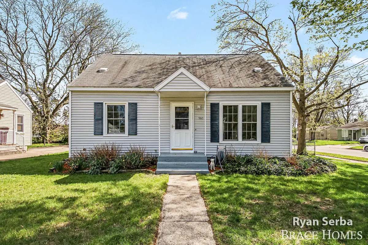 960 35th Street Sw, Wyoming, MI 49509 - #1