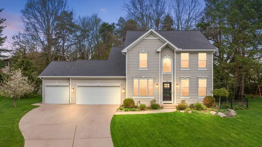 1070 Huckleberry Lane Se, Grand Rapids, MI 49546 - #2