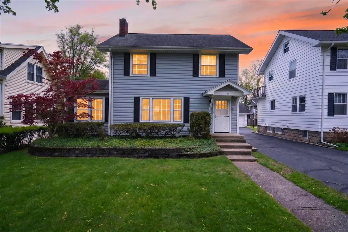 747 Crescent Road, Jackson, MI 49203 - #1