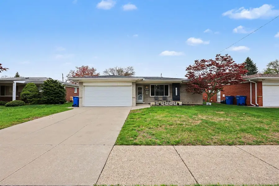 27548 Bonnie Drive, Warren, MI 48093 - #2