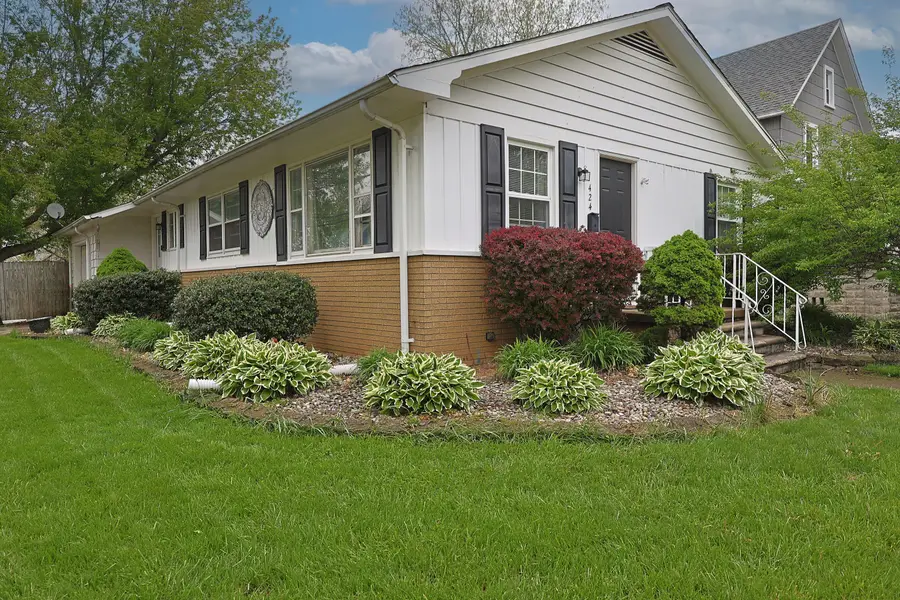 424 W 4th Street, Monroe, MI 48161 - #2