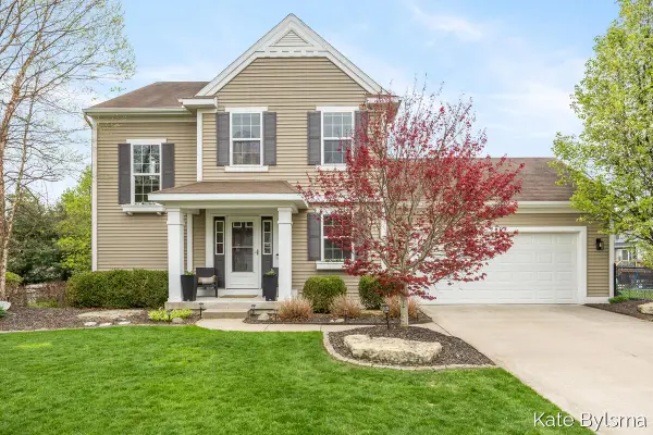 2132 Hollyhock Ne, Belmont, MI 49306