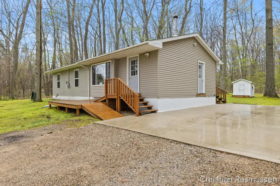 14218 W Church Road, Howard City, MI 49329 - #2