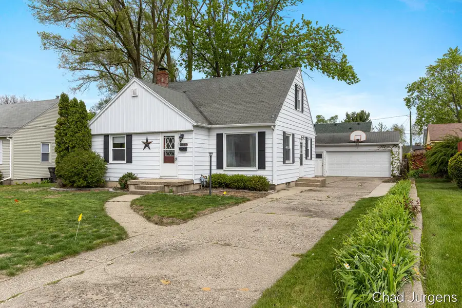 1011 Buckingham Street Sw, Wyoming, MI 49509 - #3