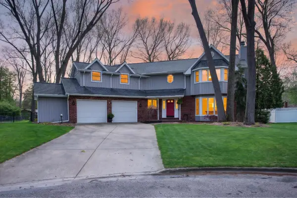5217 S Broadmoor Street, Jackson, MI 49201