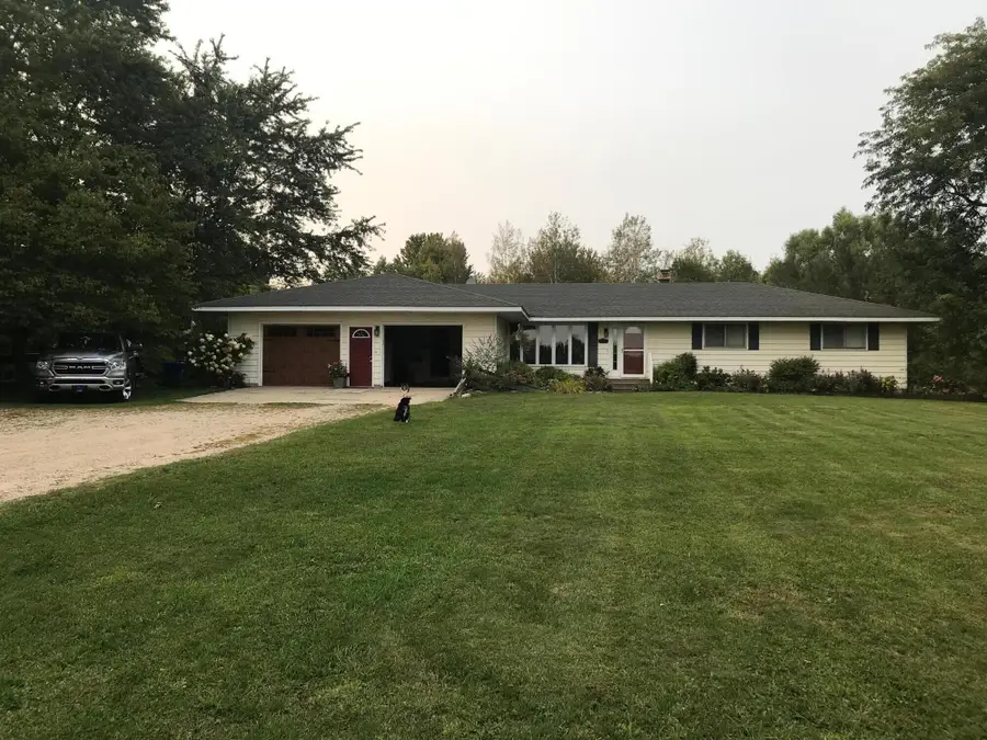7208 W Dickerson Lake Road, Greenville, MI 48838 - #2