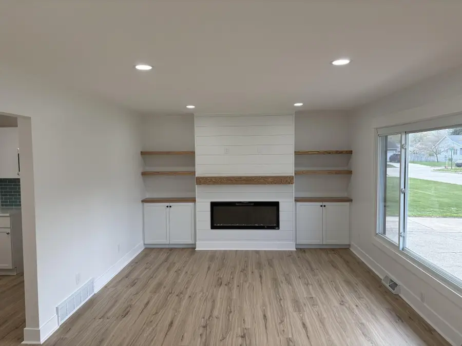 2432 Blodgett Street, Muskegon, MI 49441 - #2