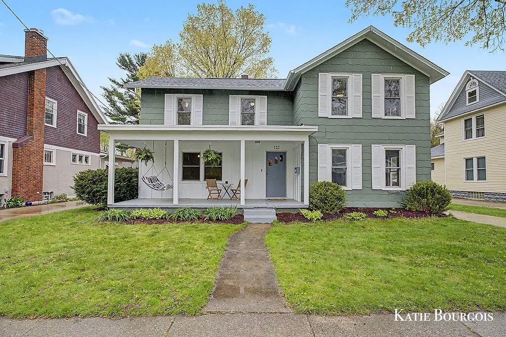 132 N Monroe Street, Rockford, MI 49341 - #1