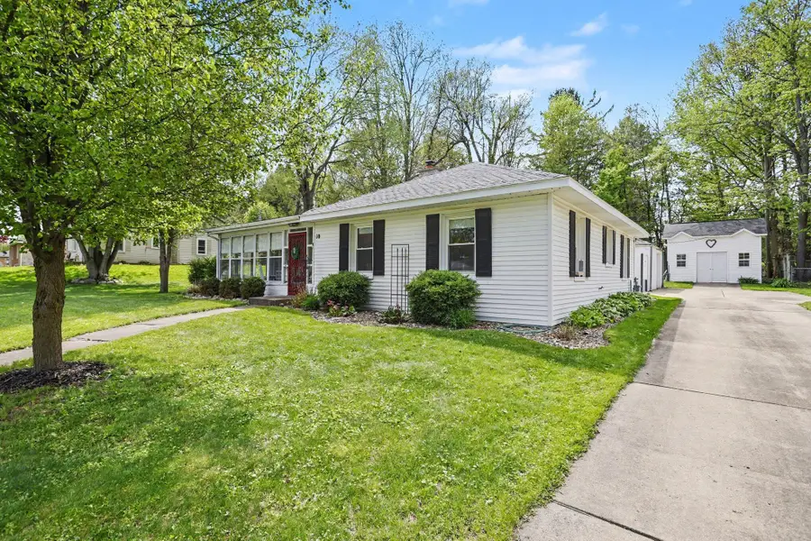 10 Grand Avenue, Niles, MI 49120 - #3