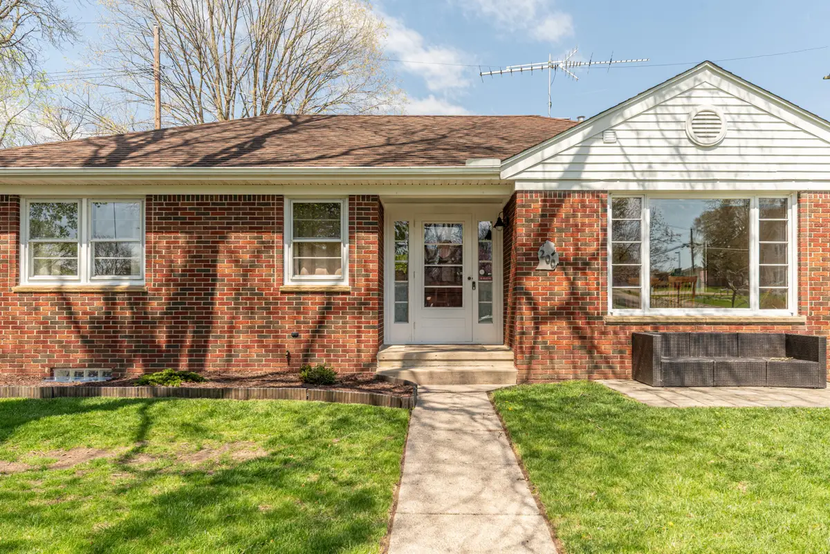 200 W Mckay Street, Saline, MI 48176 - #1