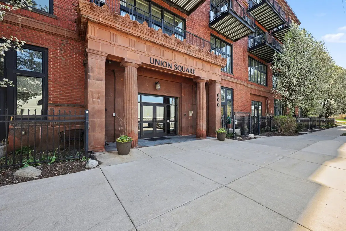 600 Broadway Avenue Nw #620A, Grand Rapids, MI 49504 - #1