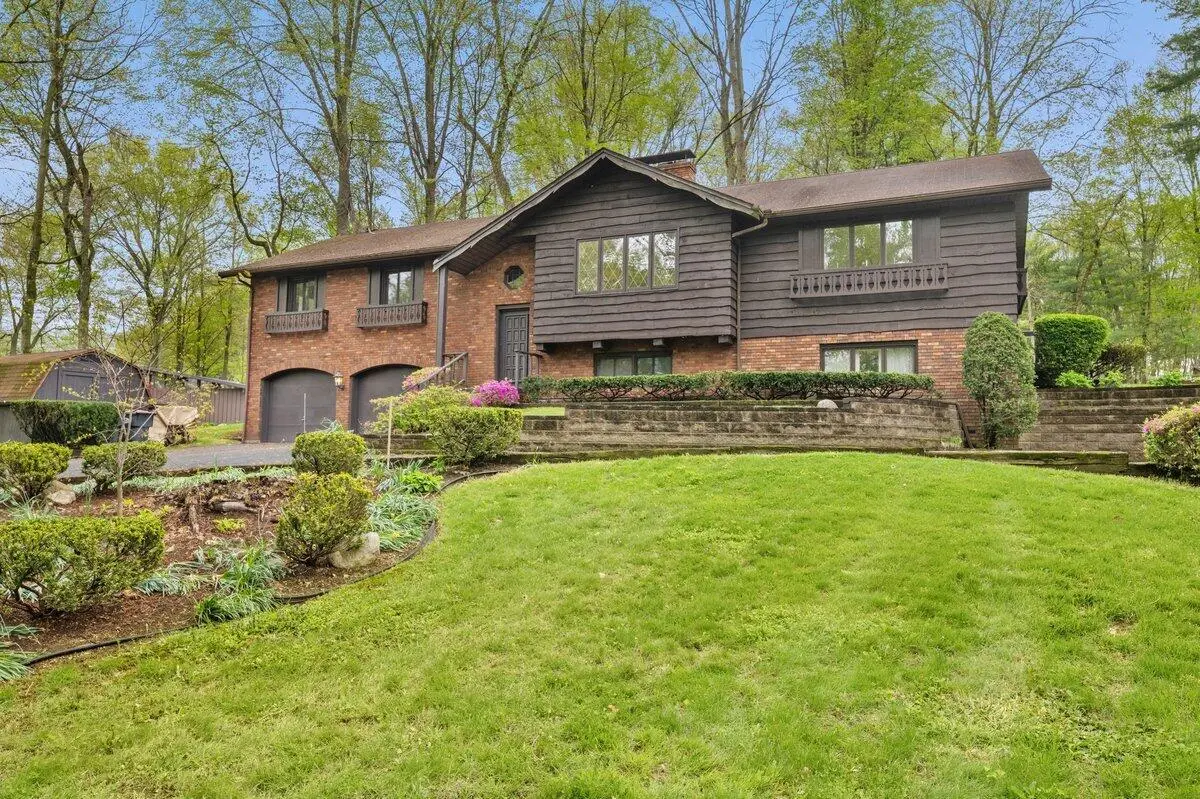 2552 Ridgewood Trail, Berrien Springs, MI 49103 - #1