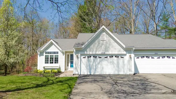 308 Winter Oaks Drive W, Holland, MI 49424