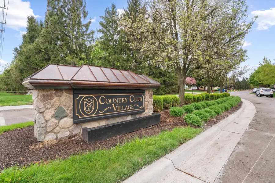 16063 Homestead Circle, Northville, MI 48168 - #2