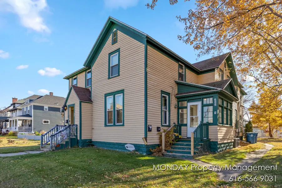 263 W Muskegon Avenue, Muskegon, MI 49440 - #3