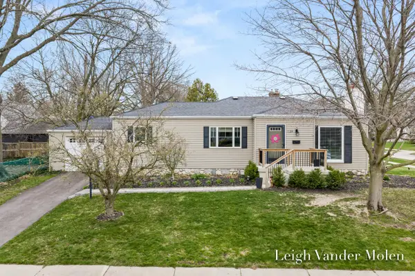 1129 Kenesaw Drive Se, East Grand Rapids, MI 49506