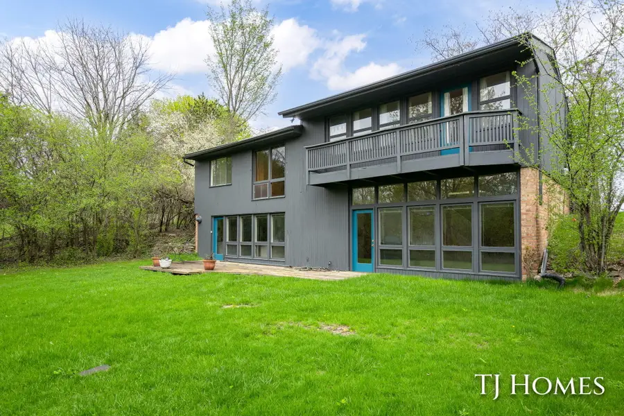 2914 Cascade Road Se, Grand Rapids, MI 49506 - #3