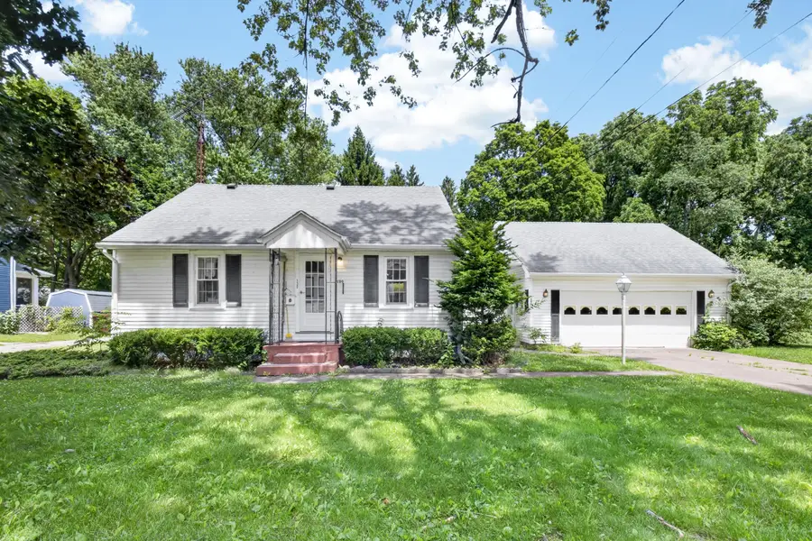 130 W Hughes Street, Marshall, MI 49068 - #2