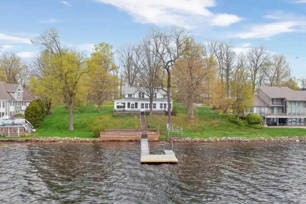 61305 Crooked Creek Road, Cassopolis, MI 49031