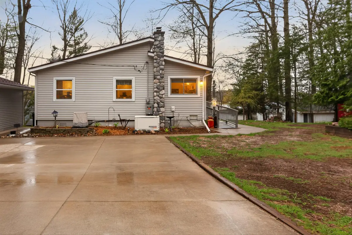 4961 W Almy Road, Six Lakes, MI 48886 - #1