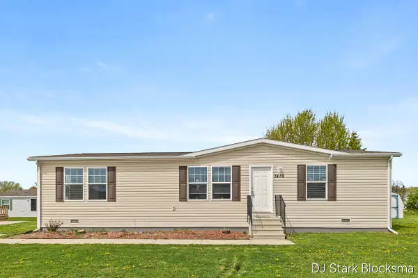 7435 Bronco Drive Se, Caledonia, MI 49316