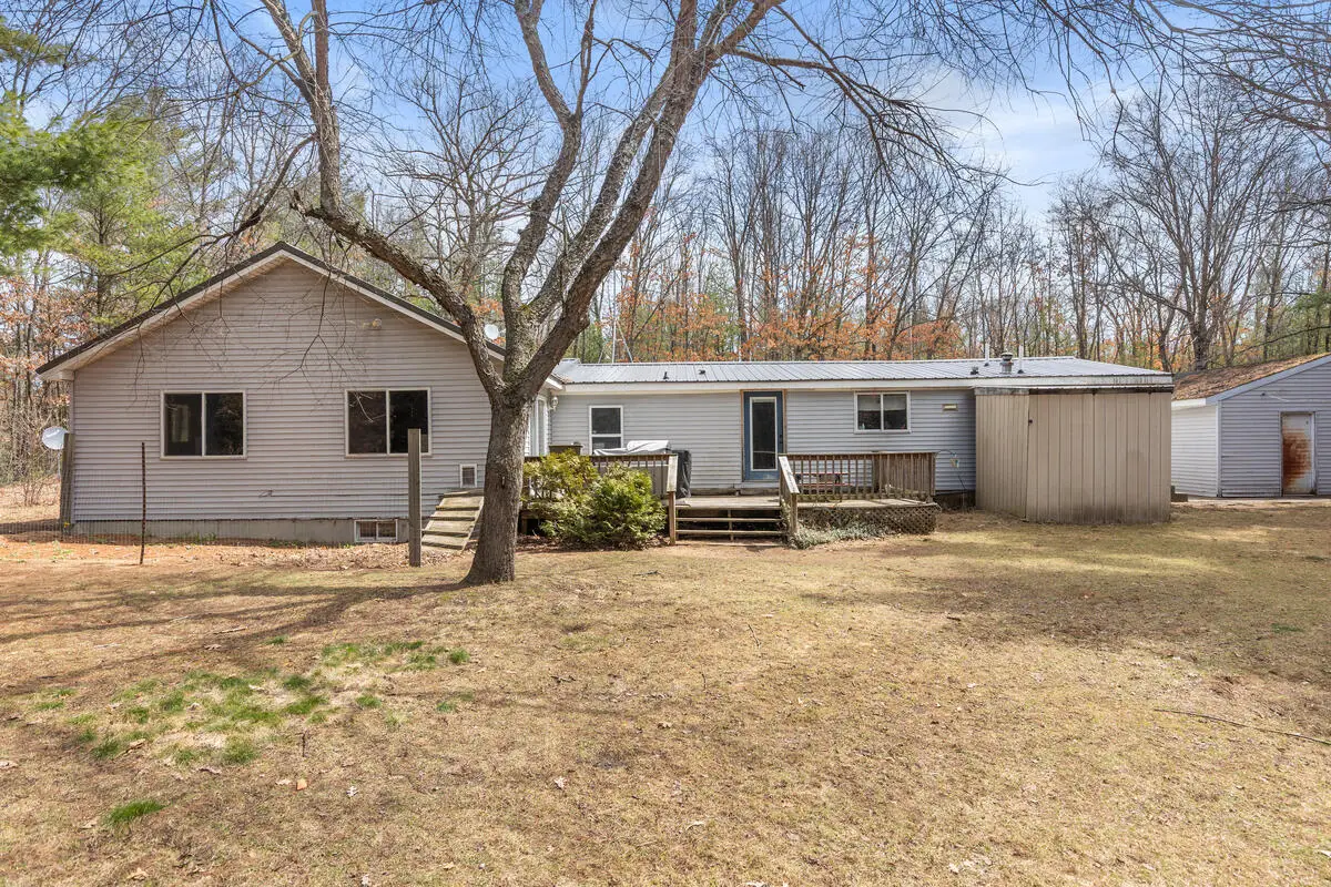 8233 Beech Avenue, Howard City, MI 49329 - #1