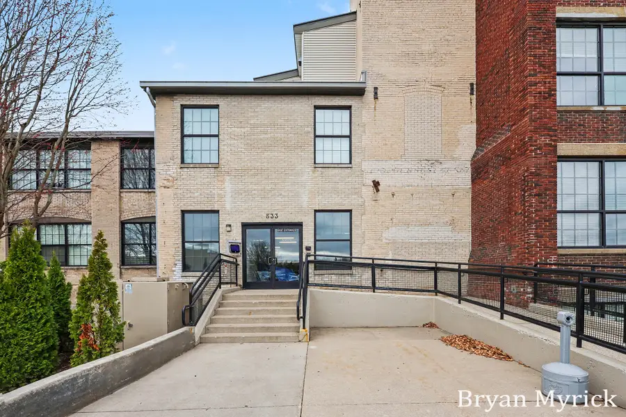 533 Columbia Avenue #107, Holland, MI 49423 - #3