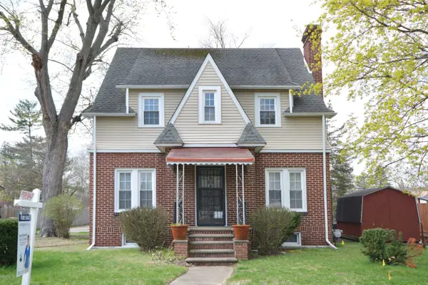 601 N Kalamazoo Street, Paw Paw, MI 49079