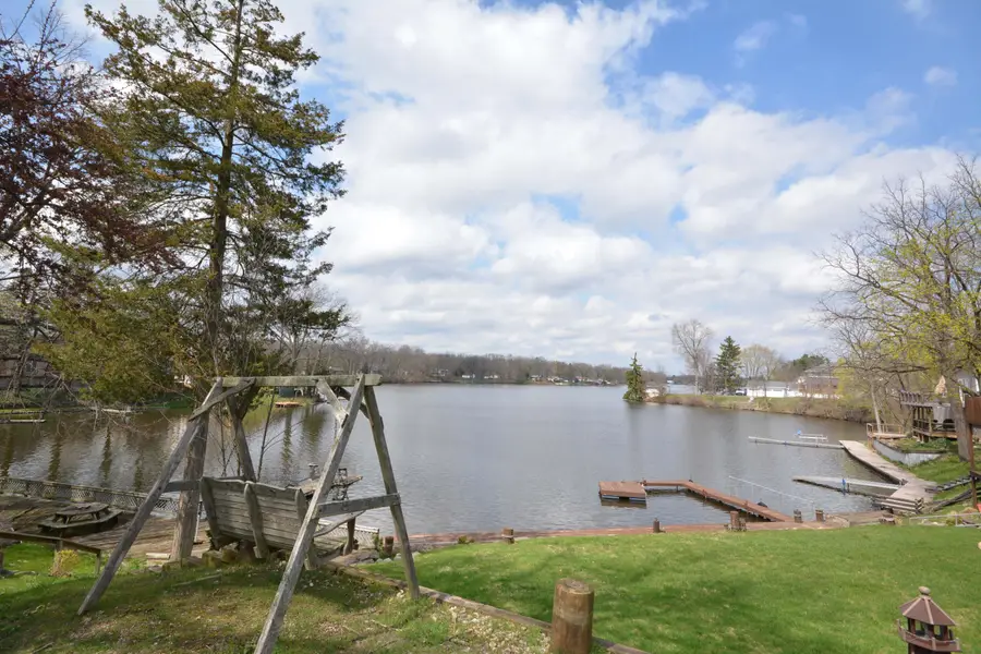 601 N Kalamazoo Street, Paw Paw, MI 49079 - #2