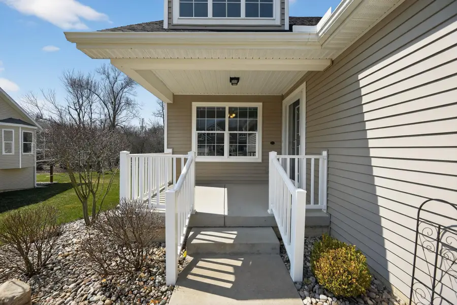 4022 Stoneridge Drive, Jackson, MI 49203 - #3