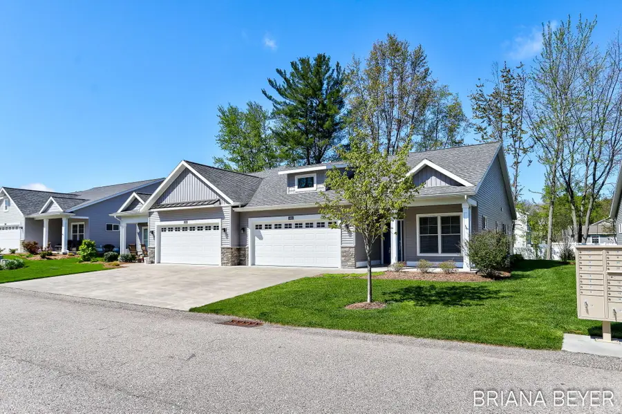 1012 Maplewood Court, Holland, MI 49423 - #2