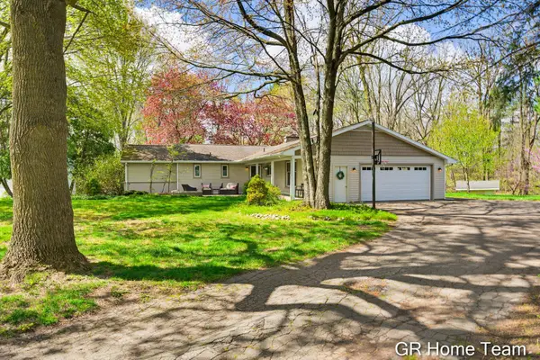 4090 Baywood Drive Se, Grand Rapids, MI 49546