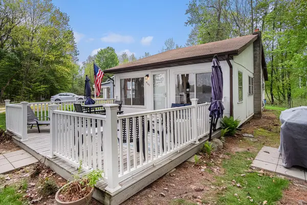 4142 Fogeson Drive, Coral, MI 49322