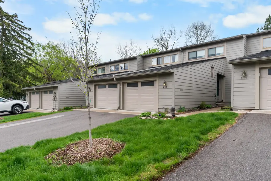 618 Watersedge Drive, Ann Arbor, MI 48105 - #2