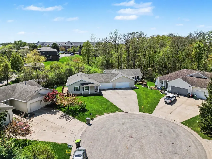 2674 Walnut Hills Court Se, Grand Rapids, MI 49512 - #2