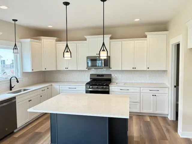 6466 Estate Drive Sw, Byron Center, MI 49315 - #3