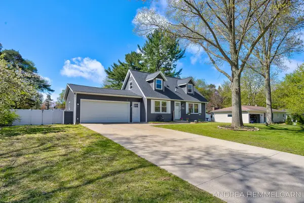 1738 Columbus Street, Holland, MI 49424