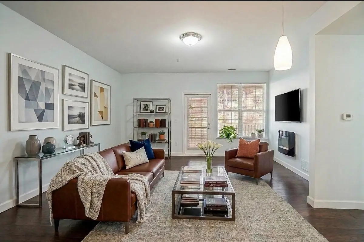 922 W Summerfield Glen Circle, Ann Arbor, MI 48103 - #1