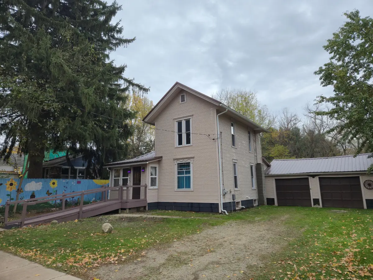 13764 W Ave E, Vicksburg, MI 49097 - #1
