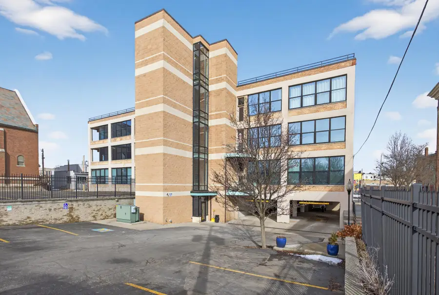 109 W Washington Avenue #16, Jackson, MI 49201 - #2