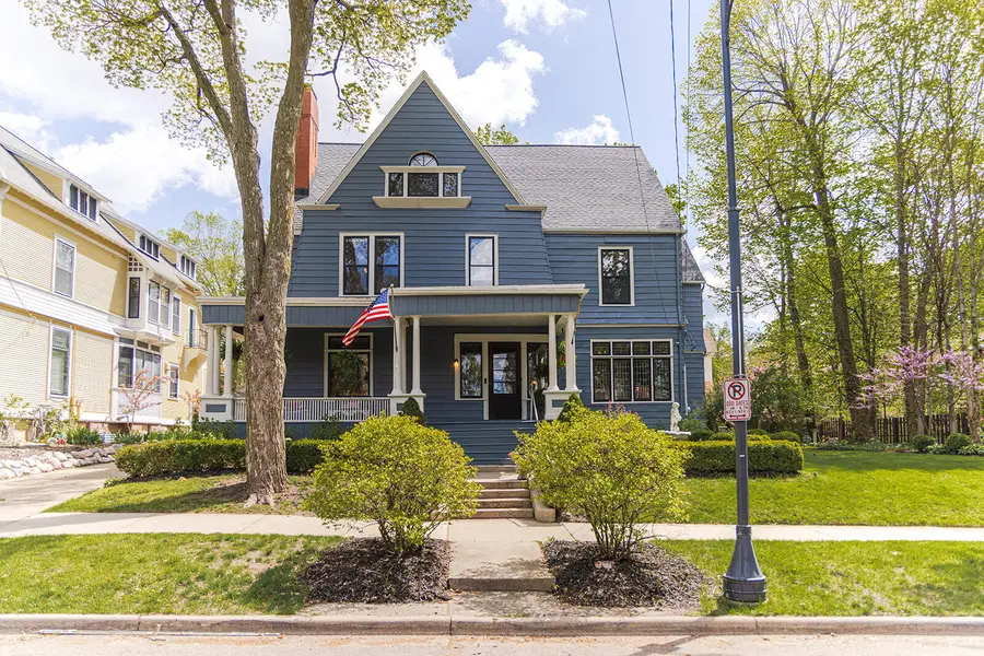 226 College Avenue Se, Grand Rapids, MI 49503 - #2