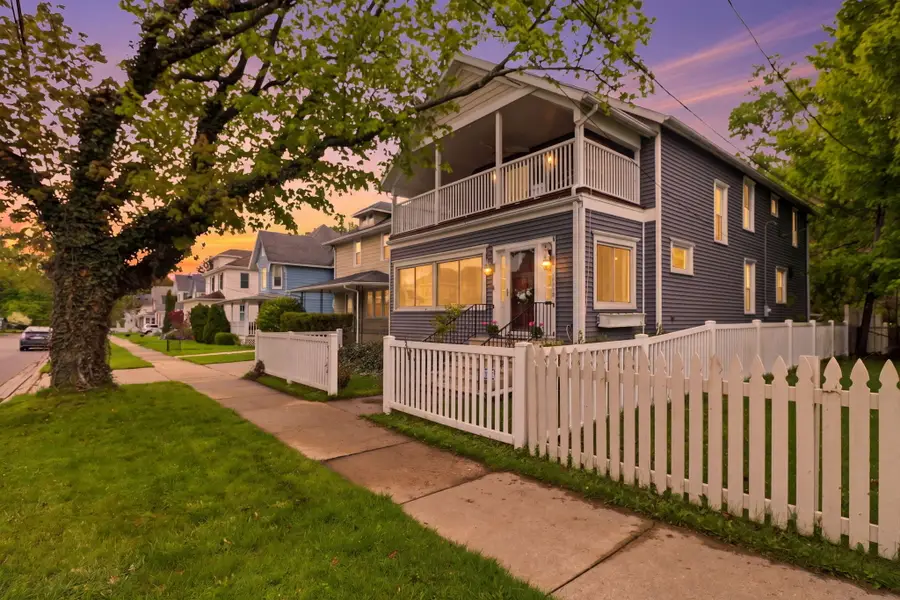 1012 Pearl Street, Saint Joseph, MI 49085 - #2