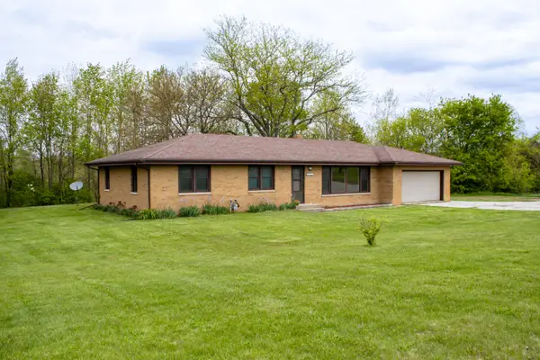 6783 Red Arrow Highway, Coloma, MI 49038