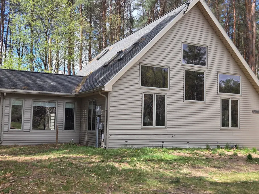 7709 Lakeview Drive, Canadian Lakes, MI 49346 - #2