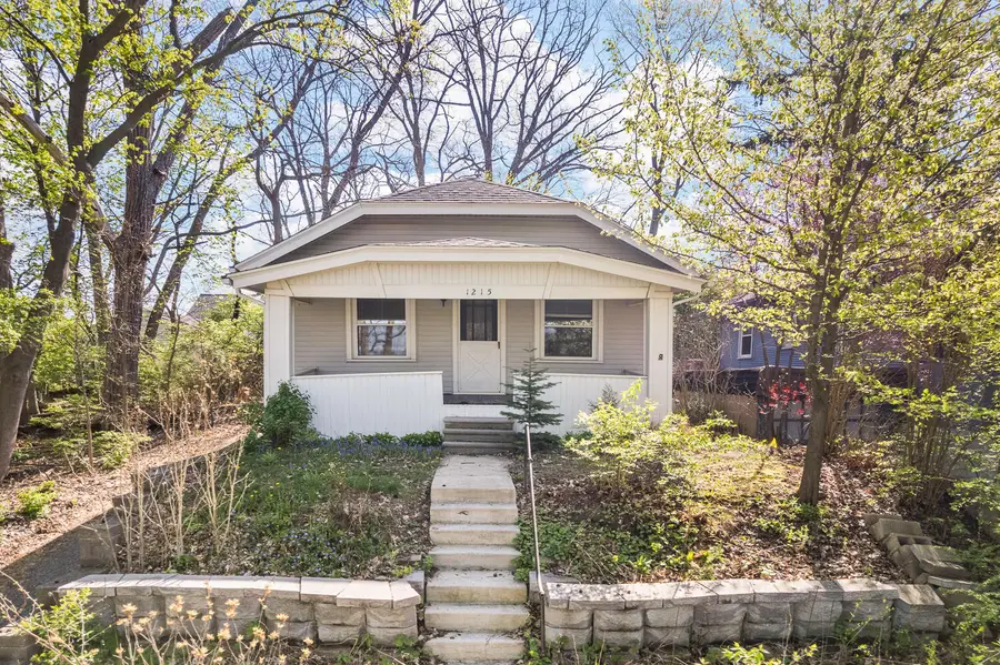 1215 Loeser Avenue, Jackson, MI 49203 - #2