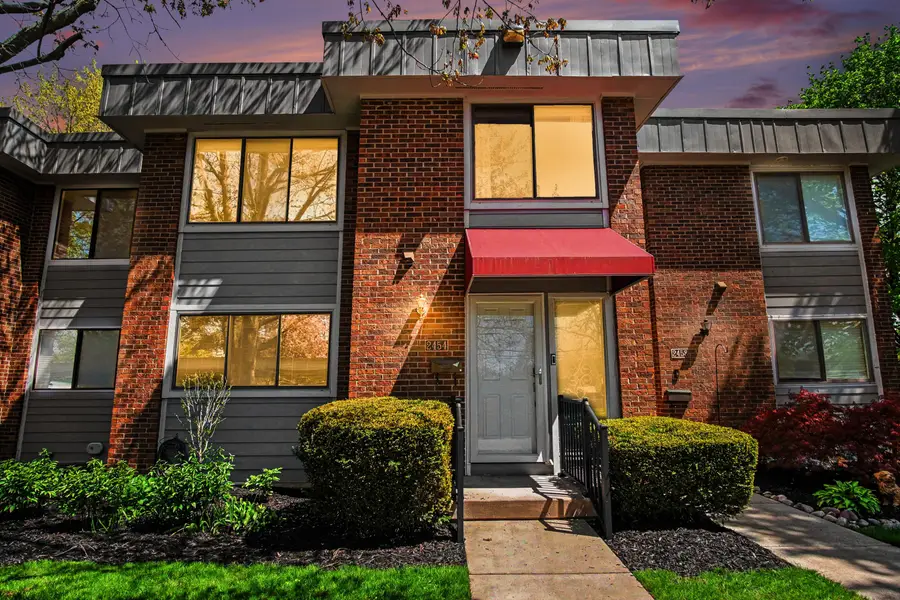 2454 W Collier Avenue Se #101, Grand Rapids, MI 49546 - #2